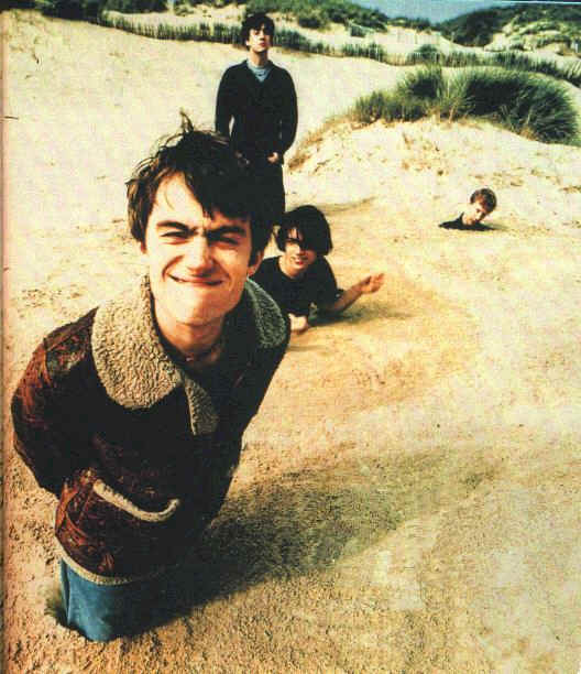 Blur20.gif (646338 bytes)