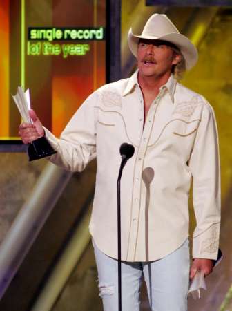 Alan Jackson receiving ACM Award