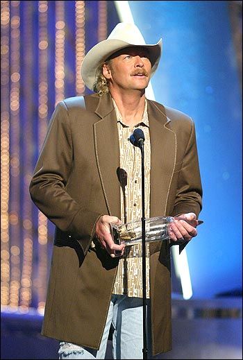 Alan Jackson receiving CMA Award