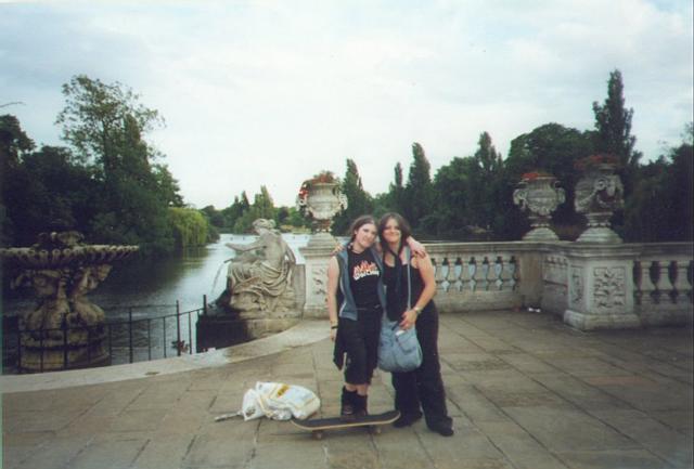 Greta And i in Kensinghton Gardens