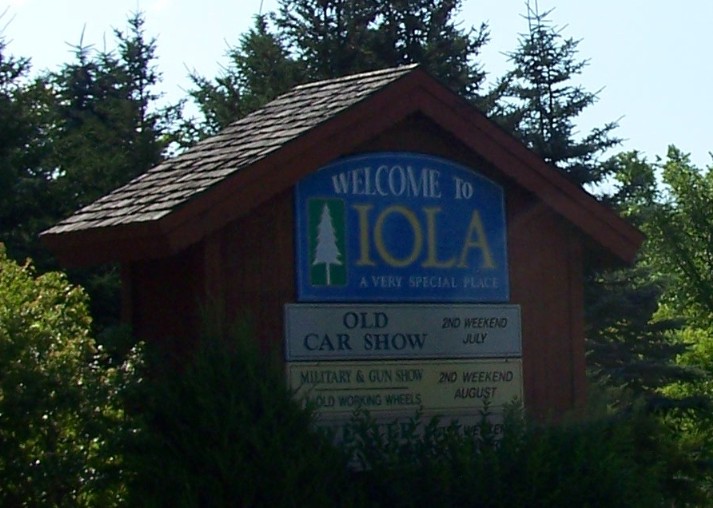 Click to see Iola 2008 photos