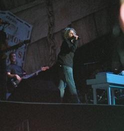 Toploader supporting Robbie Williams