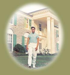 Click here to see the Elvis home page!