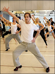 Michael Gruber as Zach and the cast of the National Tour of ''A Chorus Line''