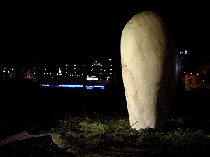 Konstverk i Rauol Wallenbergs park