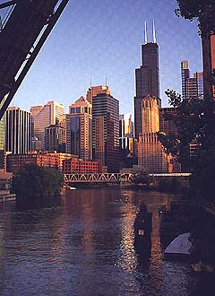 Chicagofloden flyter genom staden