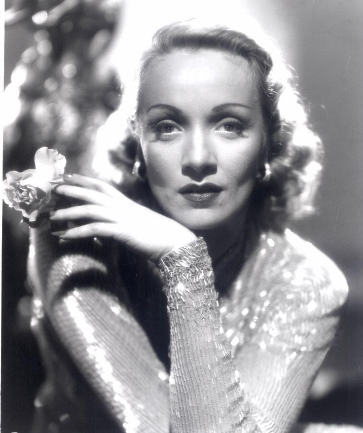mat denan: Marlene Dietrich Picture colection