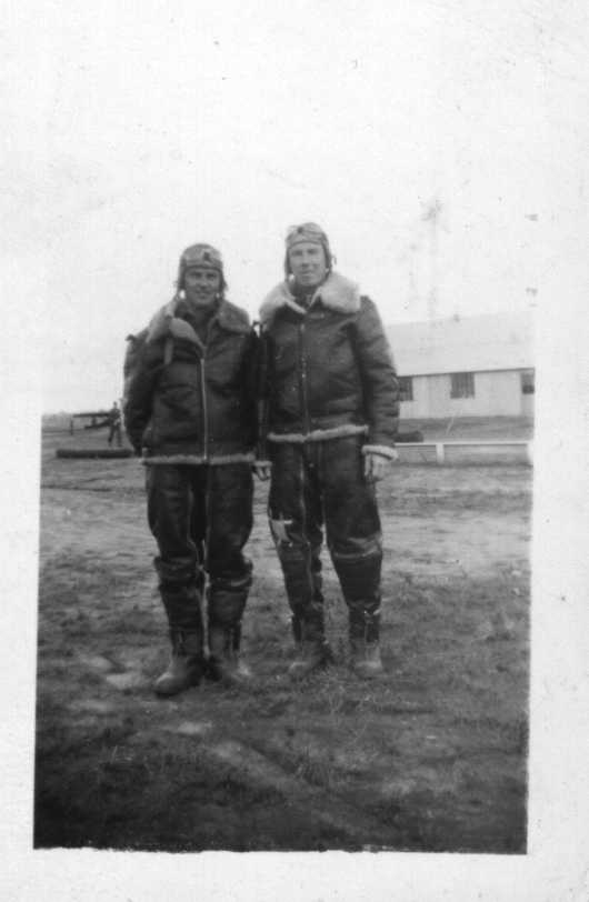 pilotgarb.jpg (24184 bytes)