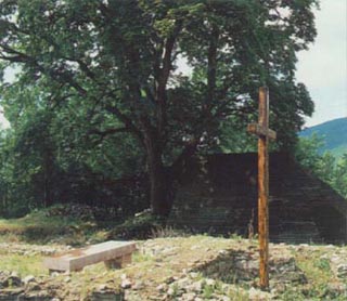 Az egyetlen magyar alap�t�s� szerzetesrend kolostor�nak romjai