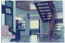 house8min.jpg (6416 bytes)