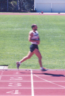 Robert Clarke wins the 1500m gift