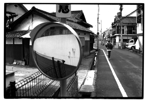 35-99.jpg (112208 bytes)