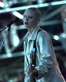 dwdarcyt.jpg (33793 bytes)