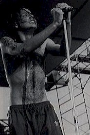 jon.jpg (20049 bytes)