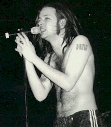 jon10.jpg (18550 bytes)