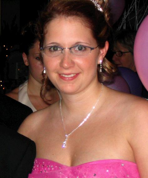 A nice shot of the proud prom-goer.