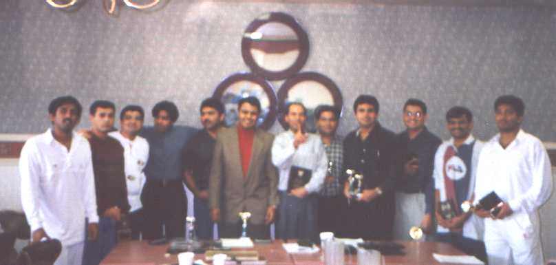 /nt/chawks/chawksfullgroup1.jpg (25337 bytes)