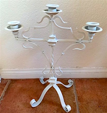 Table Rustic White Three  Arms Candelabra