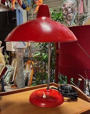 Mid Century 1960 Original classic red Kaiser Idell metal table lamp