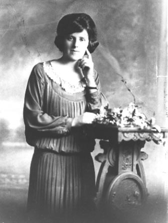 Brigid, picture pose in America