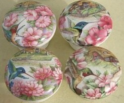 CERAMIC CABINET KNOB HUMMINGBIRD