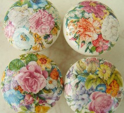 Cabinet Knob w/ Flower Bouquets pulls 