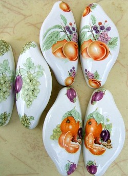 Drawer Pulls Vertical Fruit