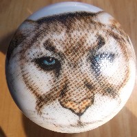 CERAMIC CABINET KNOB KNOBS  WILDLIFE MOUNTAIN LION COUGAR MT
