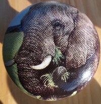 CERAMIC CABINET KNOB KNOBS  WILDLIFE ELEPHANT 