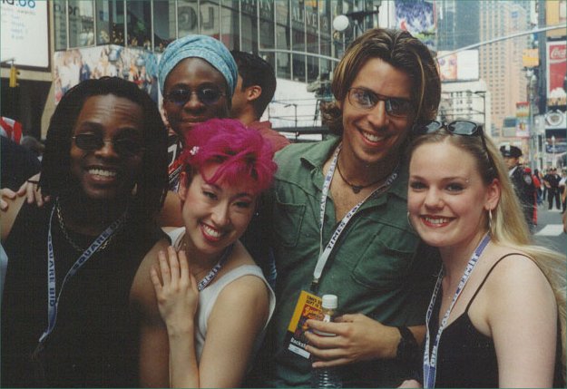 Darryl, Kim, Trey, Danielle, and another actor at Broadway on Broadway '00