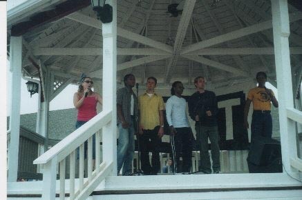 RENT @ Woodbury Commons (Summer �00)