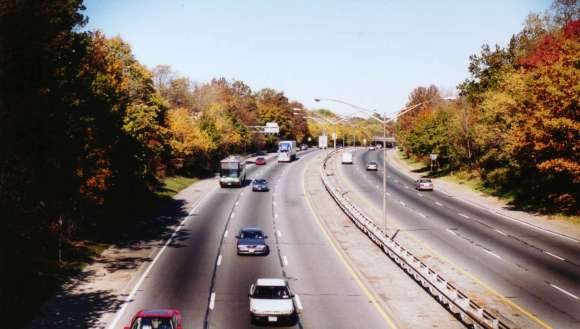Clearview Expwy looking north from 32nd Ave.