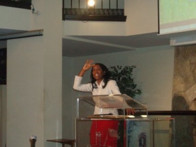 Faithlynn leading worship