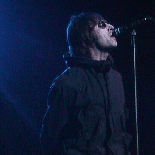 Liam Gallagher of Oasis at the Y100 FEASTival, Philadelphia, Dec 3 1999