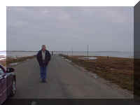 0518.JPG (56128 bytes)