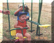 Kya n Jordon at Seaworld.JPG (90368 bytes)