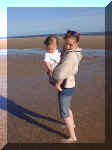 soph n jess at alnmouth beach.JPG (40154 bytes)