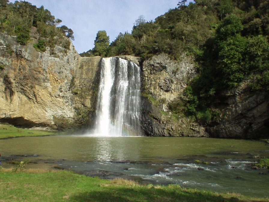 Hunua falls