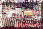 souvenirs1.jpg (21960 bytes)
