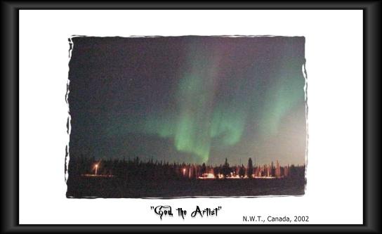 Photo displaying Aurora Borealis (Northern Lights) taken by PolarSunlight, 2002 -- Dancing After Midnight