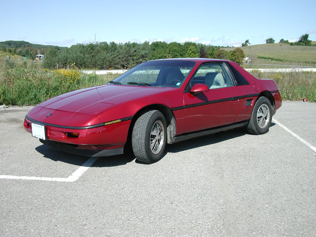 1987 Pontiac Fiero 2M4