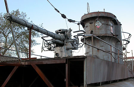 Bletchleyext38a.jpg - 45980 Bytes