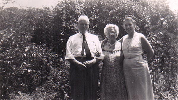 Ted, Mary Agnes & Stella