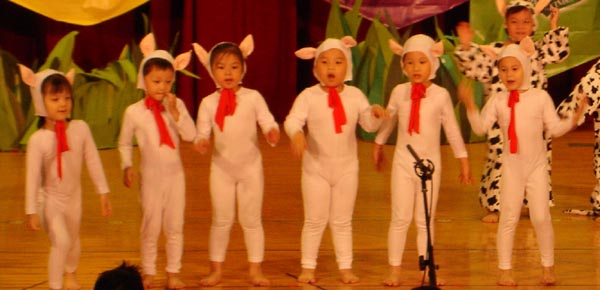 Kindy Graduation Performance - 2005