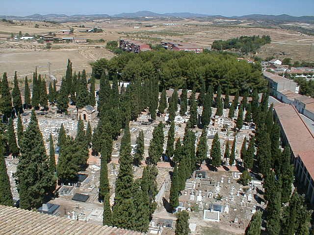 EL CEMENTIRI I EL SEC&Agrave;