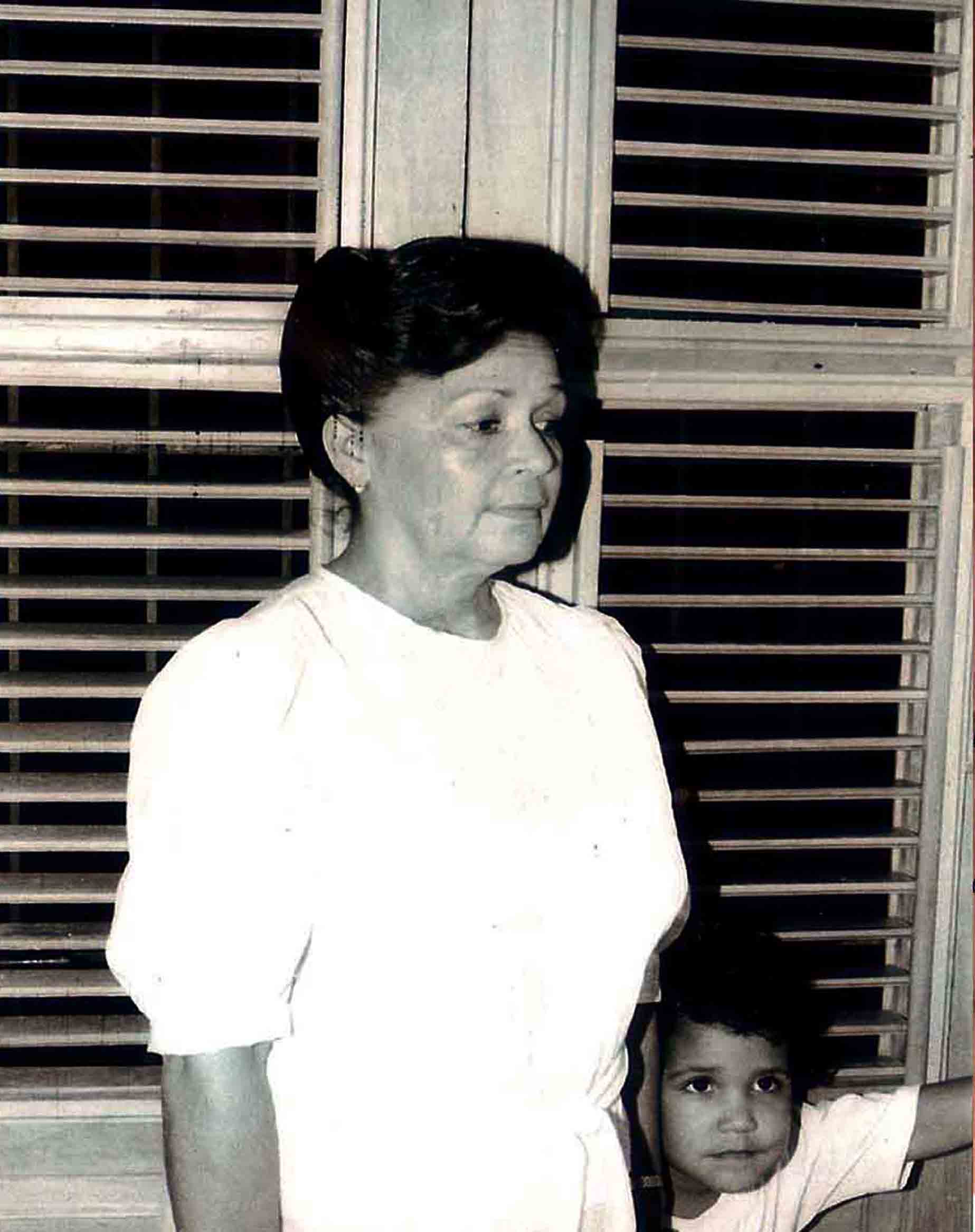 DOÑA MANUELAARISTUY Y LA HIJA DE AMAURY AMARYLYS