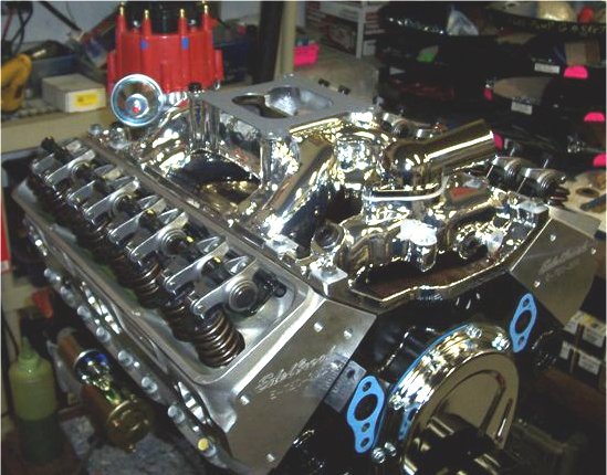 w_ENGINE11.jpg (69386 bytes)