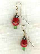 ear_LampworkLadybug.jpg (256232 bytes)
