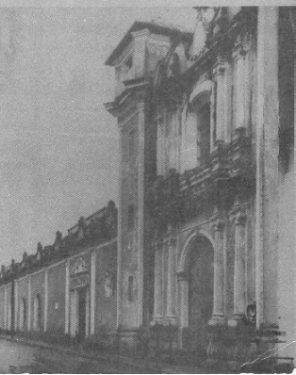 Edificio donde estuvo el Colegio Preparatorio,aqu� nace la ESBAO.