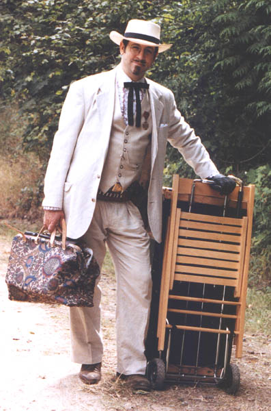 A true Carpet Bagger!